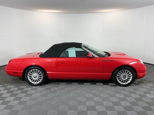 2004 Ford Thunderbird Base