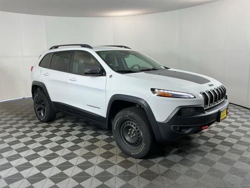 Bright White Clearcoat 2017 Jeep Cherokee Trailhawk