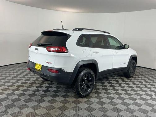 Bright White Clearcoat 2017 Jeep Cherokee Trailhawk