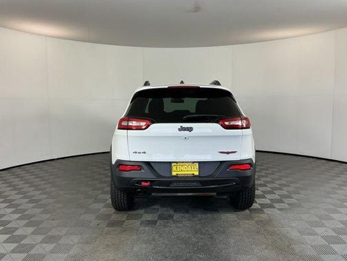 Bright White Clearcoat 2017 Jeep Cherokee Trailhawk