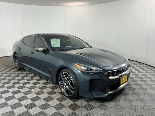 Ascot Green 2022 Kia Stinger GT2