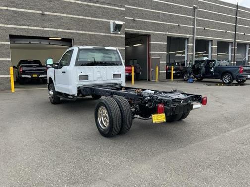 2025 Ford F-350 XL