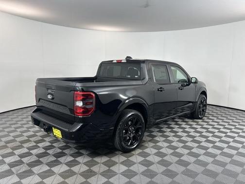 2025 Ford Maverick Lobo Standard