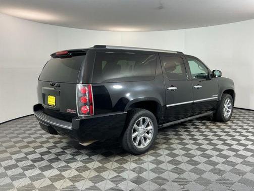 Onyx Black 2013 GMC Yukon XL Denali