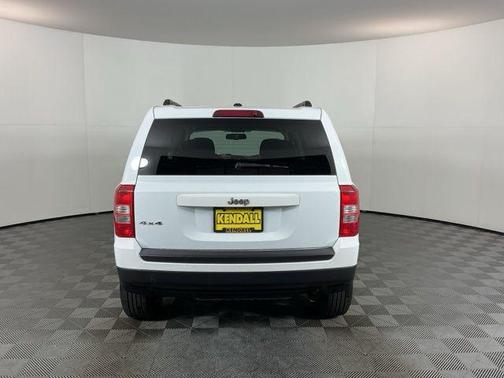 Bright White Clearcoat 2017 Jeep Patriot Sport
