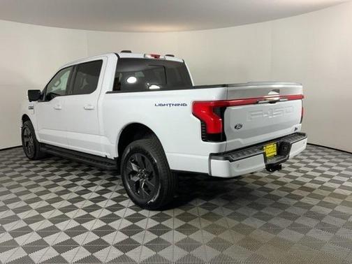 2025 Ford F-150 Lightning LARIAT
