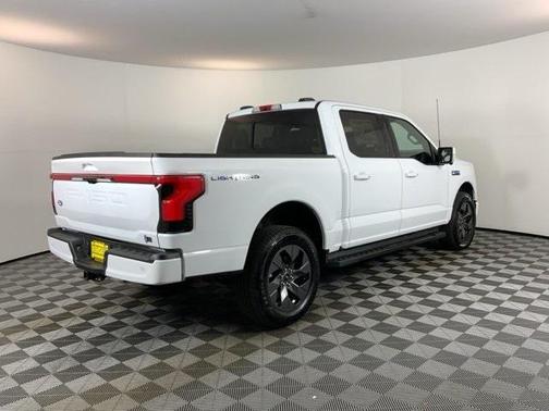 2025 Ford F-150 Lightning LARIAT