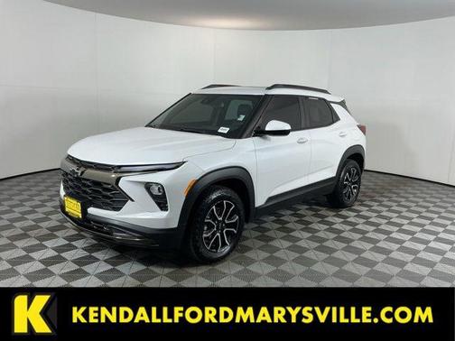 Iridescent Pearl Tricoat 2025 Chevrolet Trailblazer ACTIV
