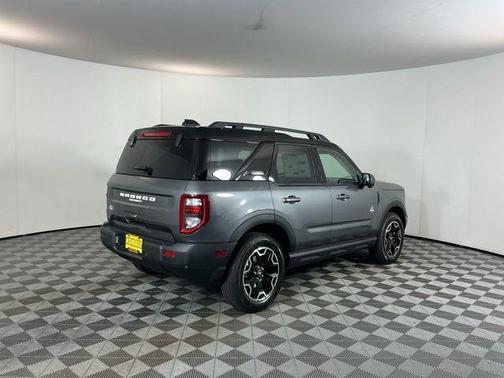 Carbonized Gray Metallic 2026 Ford Bronco Sport Outer Banks