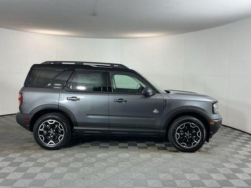 Carbonized Gray Metallic 2026 Ford Bronco Sport Outer Banks