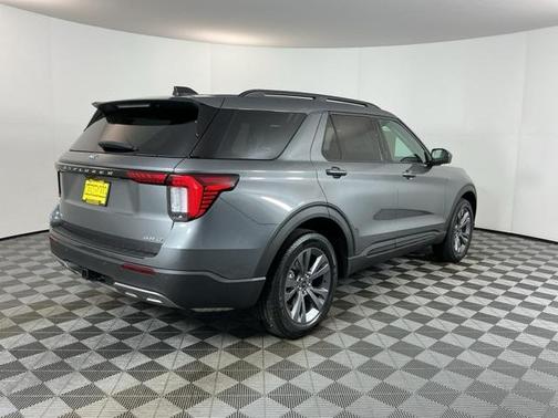 2026 Ford Explorer Active (200A)