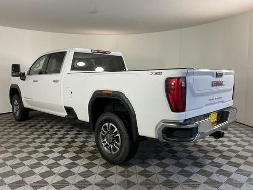 2025 GMC Sierra 3500 SLT