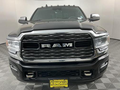2021 RAM 3500 Limited Crew Cab 4x4 8' Box