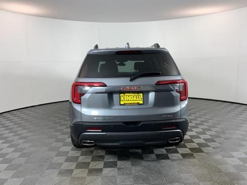 2022 GMC Acadia AWD AT4