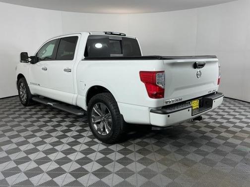 2019 Nissan Titan SV