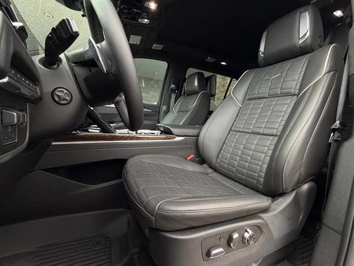 2025 Cadillac Escalade ESV Sport Platinum