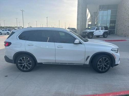 2023 BMW X5 sDrive40i