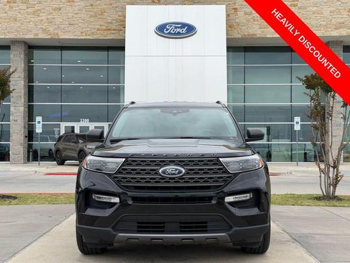 Agate Black 2021 Ford Explorer XLT