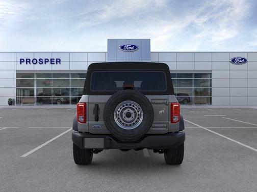 Carbonized Gray Metallic 2026 Ford Bronco Base