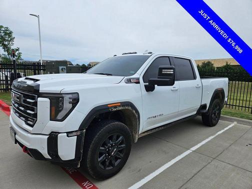 Summit White 2025 GMC Sierra 2500 AT4