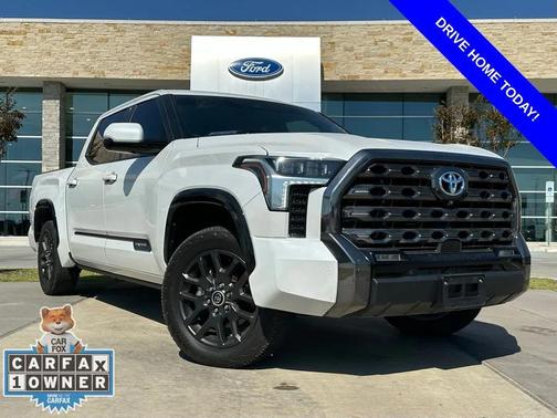 2023 Toyota Tundra Hybrid Platinum