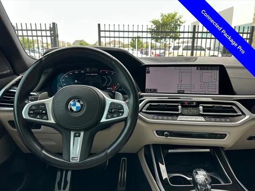 2022 BMW X7 M50i