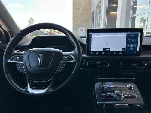 2021 Lincoln Nautilus Reserve