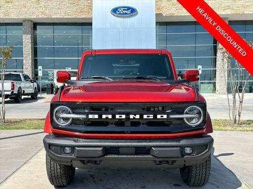2024 Ford Bronco Outer Banks