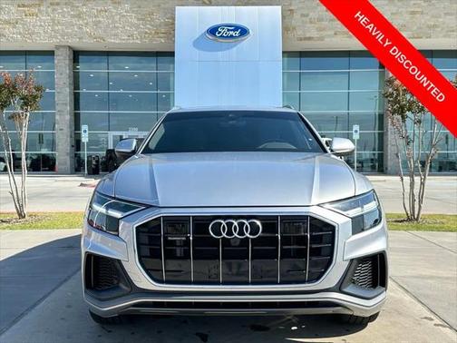 2022 Audi Q8 55 Premium Plus