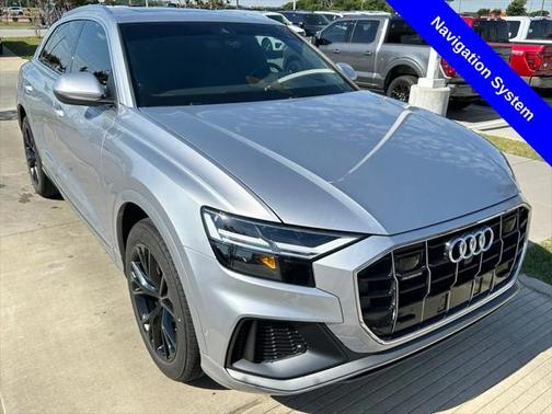 2022 Audi Q8 55 Premium Plus
