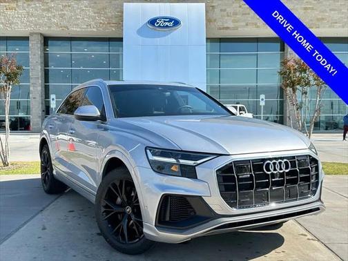 2022 Audi Q8 55 Premium Plus