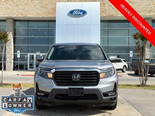 Lunar Silver 2023 Honda Ridgeline RTL