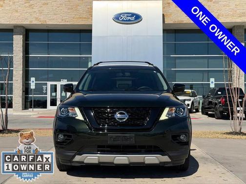 2019 Nissan Pathfinder SL