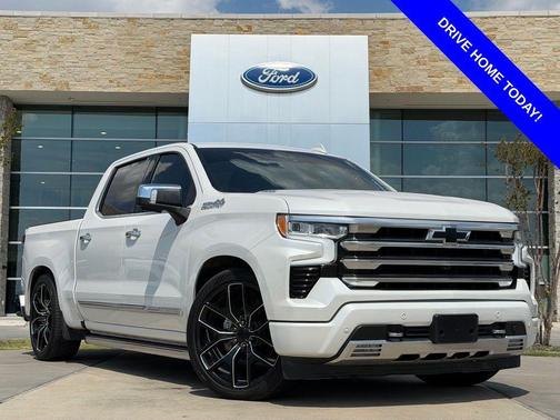 Iridescent Pearl Tricoat 2023 Chevrolet Silverado 1500 High Country