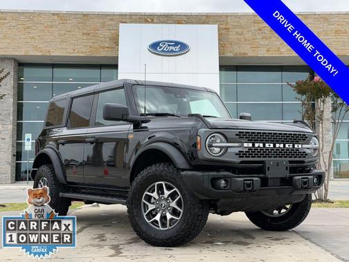 Shadow Black 2025 Ford Bronco Badlands