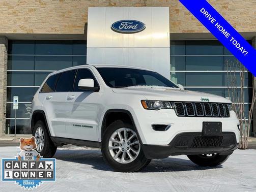 2022 Jeep Grand Cherokee Laredo