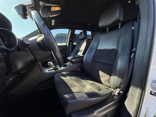 2022 Jeep Grand Cherokee Laredo