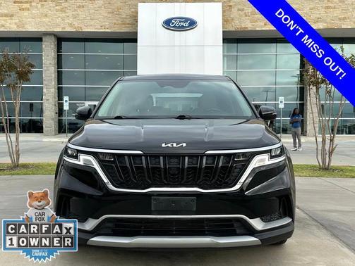 2024 Kia Carnival LX