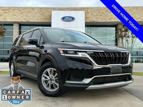 2024 Kia Carnival LX