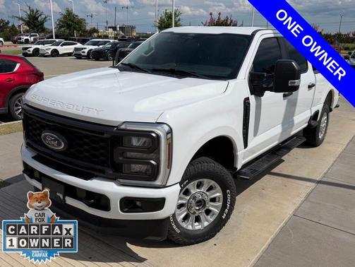 Oxford White 2024 Ford F-250 XL