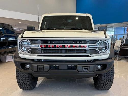 Wimbledon White 2026 Ford Bronco Outer Banks