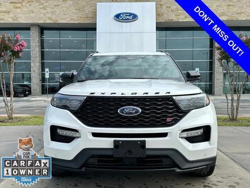 2022 Ford Explorer ST
