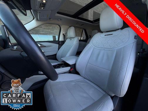 Agate Black 2025 Ford Explorer Platinum