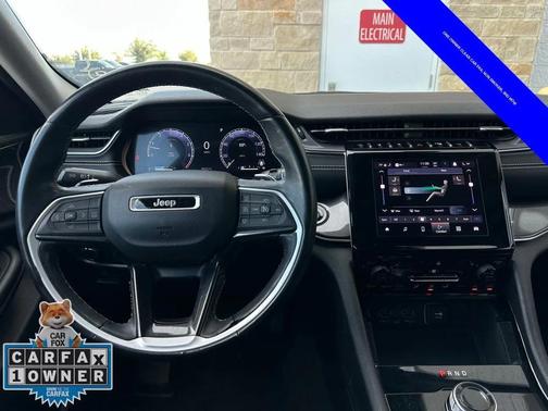 2022 Jeep Grand Cherokee L Laredo