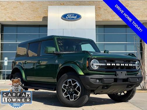 2025 Ford Bronco Outer Banks