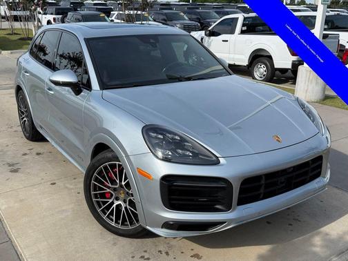 Dolomite Silver 2021 Porsche Cayenne GTS