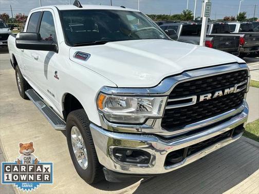 2022 RAM 2500 Big Horn Crew Cab 4x4 6'4' Box