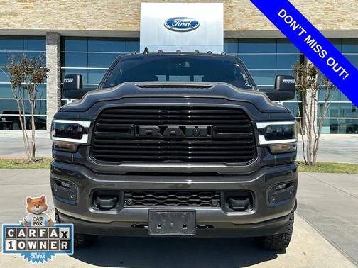2024 RAM 3500 Laramie Crew Cab 4x4 8' Box