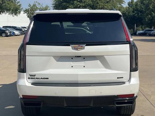 2022 Cadillac Escalade Sport
