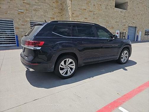 2022 Volkswagen Atlas 2.0T SE w/Technology